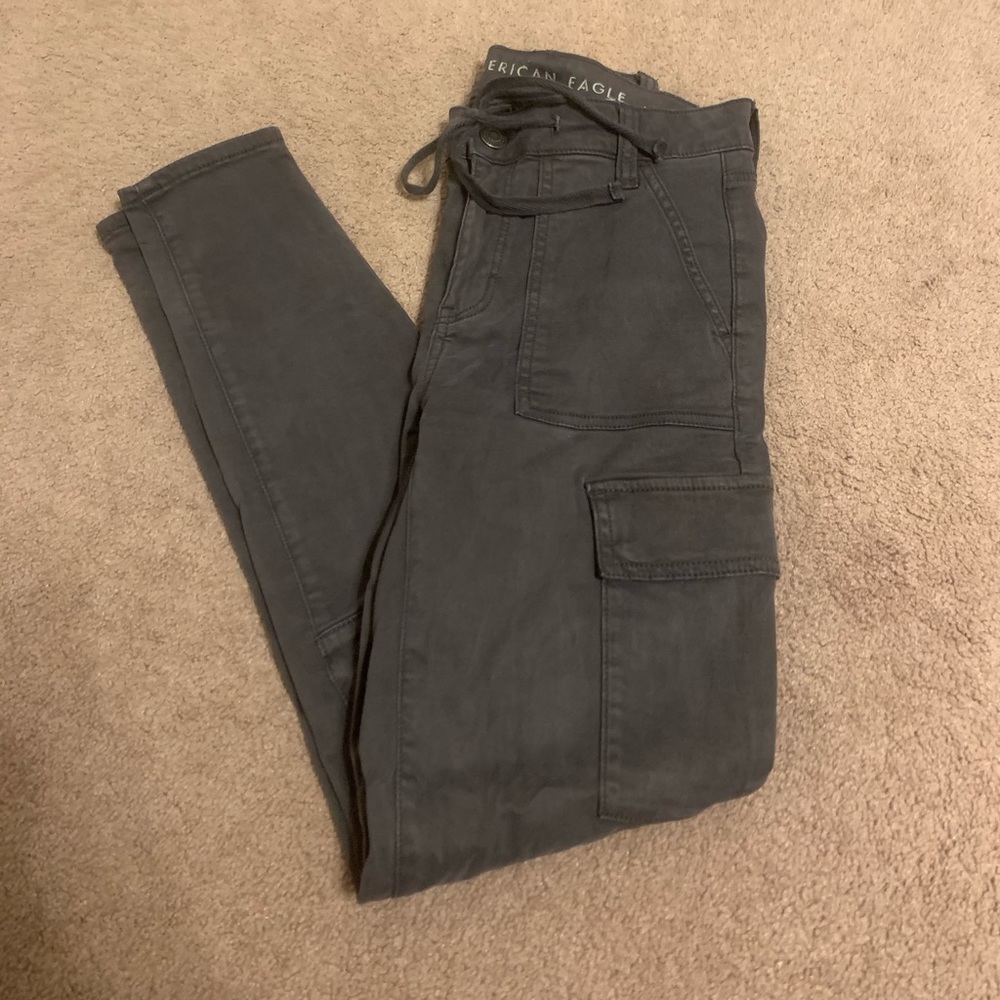 American Eagle Hi Rise Cargo Pants